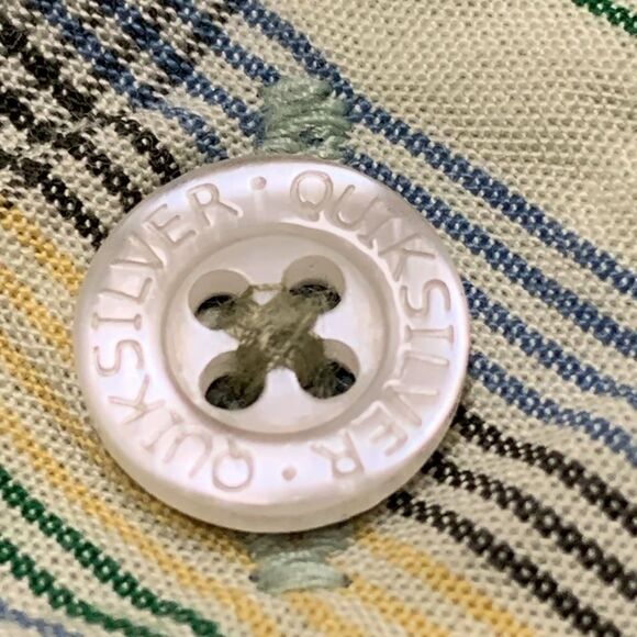 Mens Quiksilver Plaid Eco Friendly Button Down Shortsleeve Shirt - Picture 5 of 7